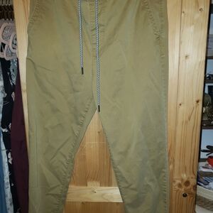 Aeropostale Men's Khaki Chinos
